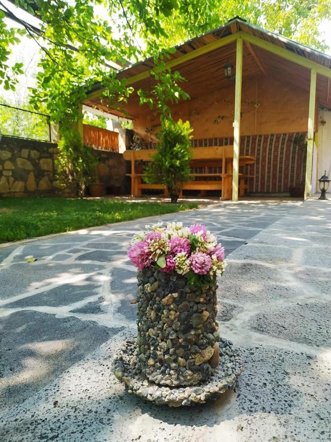 Guest House Nataly Yeghegnadzor Exteriér fotografie